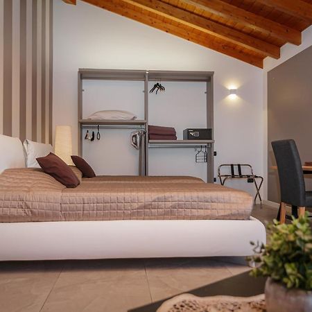 Bed and Breakfast Casa Ananda Ferno Экстерьер фото
