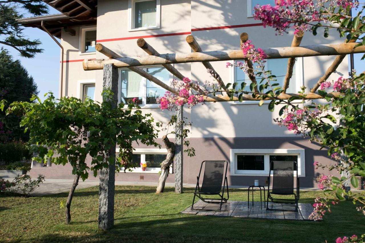 Bed and Breakfast Casa Ananda Ferno Экстерьер фото