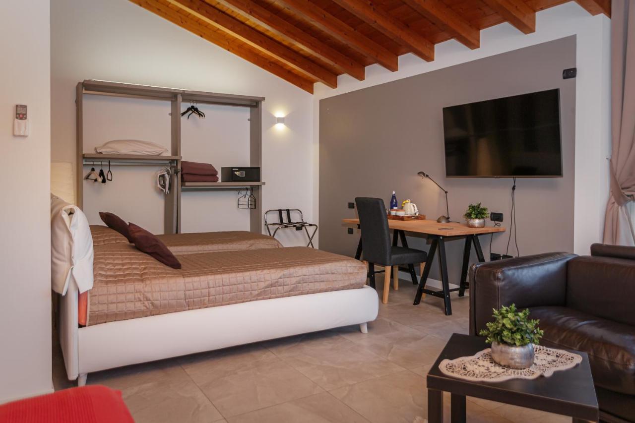 Bed and Breakfast Casa Ananda Ferno Экстерьер фото